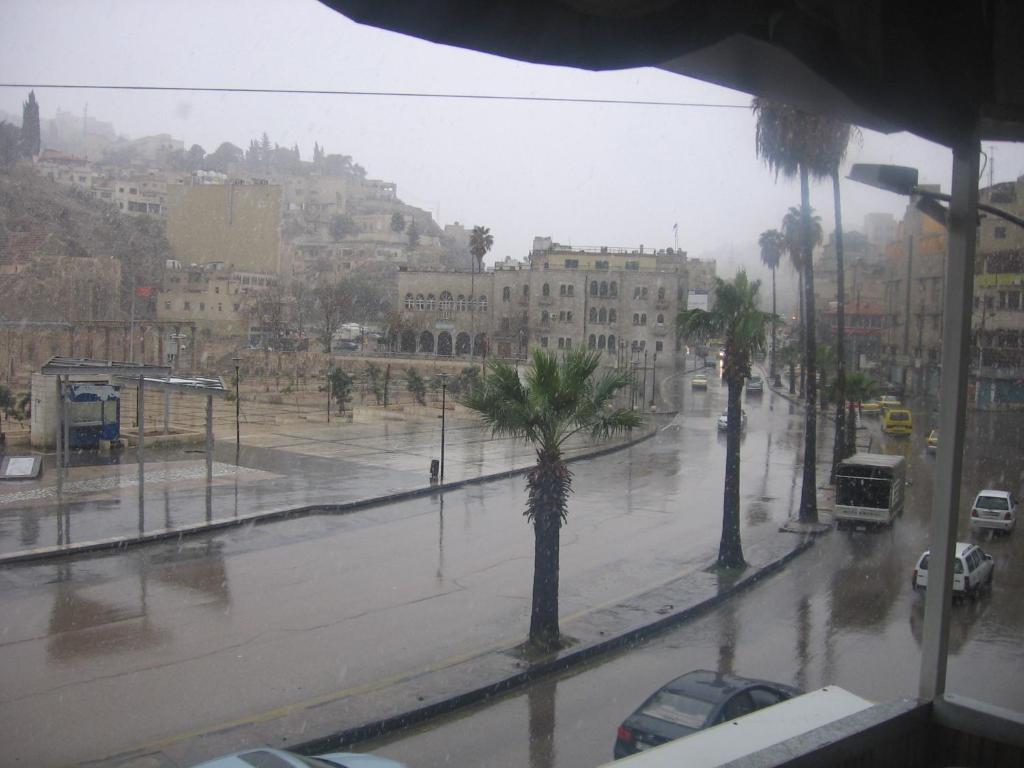 Roman Theater Hotel Amman Exterior foto